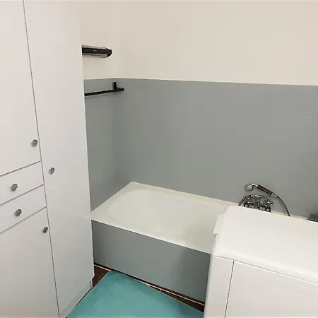 A Avec Parking, Balcon, Animaux Admis - Fr-1-780-37